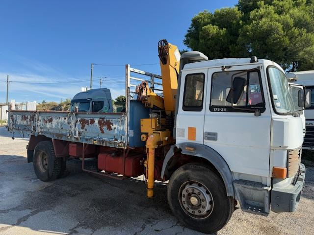 Iveco UNIC 175-24 BENNE GRUE - Camion basculantă, Camion cu macara: Foto 2 Iveco UNIC 175-24 BENNE GRUE - Camion basculantă, Camion cu macara: Foto 2