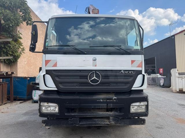 Mercedes AXOR 1828 BENNE GRUE FASSI - Camion basculantă, Camion cu macara: Foto 2 Mercedes AXOR 1828 BENNE GRUE FASSI - Camion basculantă, Camion cu macara: Foto 2