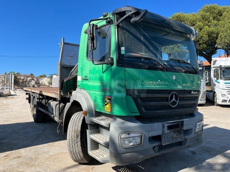 Mercedes Axor 2533 - Camion platformă: Foto 2 Mercedes Axor 2533 - Camion platformă: Foto 2