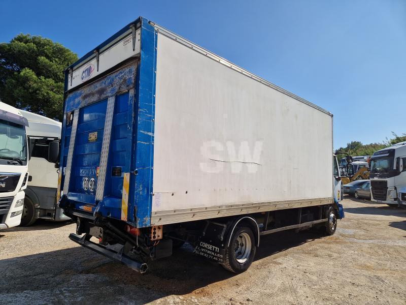 Renault DCI 220 - Camion furgon: Foto 3 Renault DCI 220 - Camion furgon: Foto 3