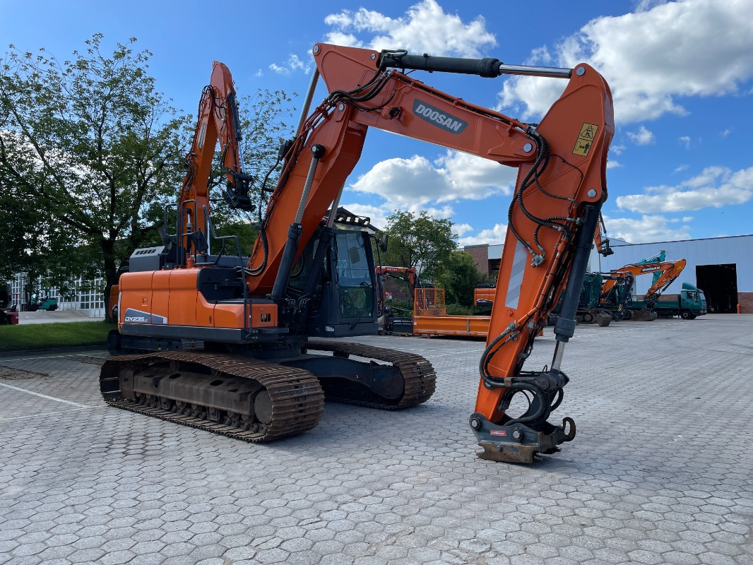 Doosan DX235LC-5 - Excavator pe şenile: Foto 5 Doosan DX235LC-5 - Excavator pe şenile: Foto 5