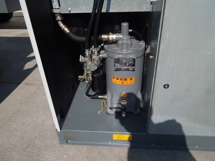 ATLAS COPCO GA22VSDFF - Compresor de aer: Foto 3 ATLAS COPCO GA22VSDFF - Compresor de aer: Foto 3