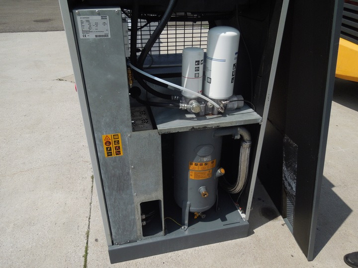 ATLAS COPCO GA26VSD - Compresor de aer: Foto 3 ATLAS COPCO GA26VSD - Compresor de aer: Foto 3
