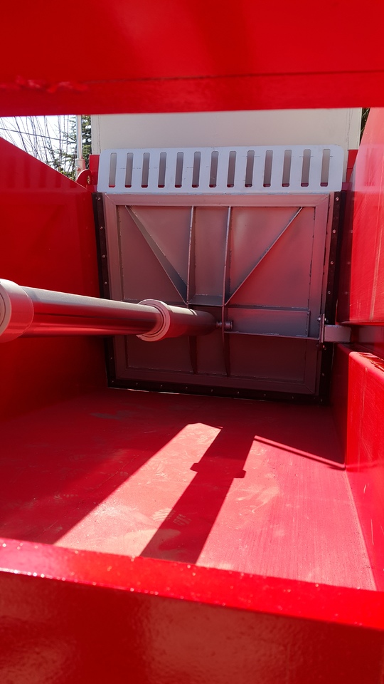 TARGET 5 TON HYDRAULIC PUSH MANURE SPREADER - Maşină de împrăştiat gunoi de grajd: Foto 2 TARGET 5 TON HYDRAULIC PUSH MANURE SPREADER - Maşină de împrăştiat gunoi de grajd: Foto 2