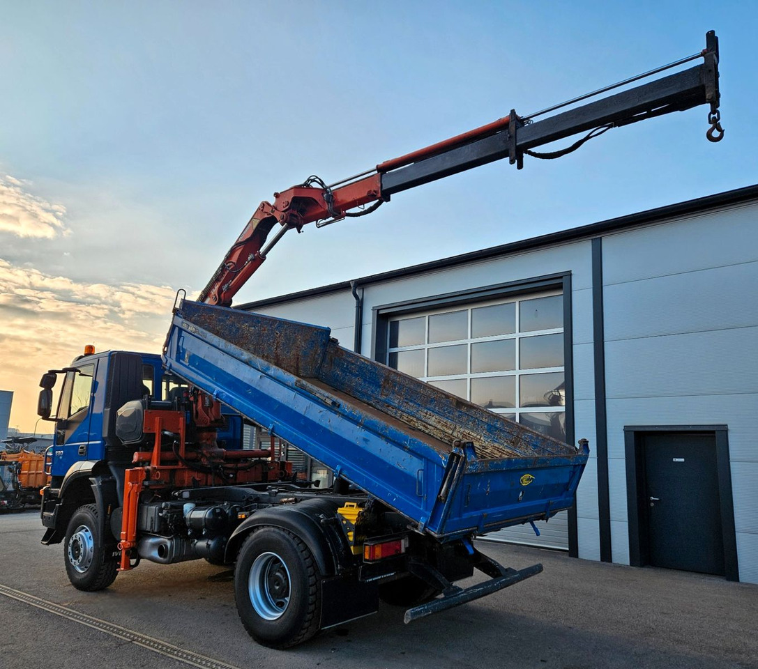 Iveco Trakker 190T33 4x4 Euro5 Kran Atlas 120.2E Funk - Camion basculantă, Camion cu macara: Foto 5 Iveco Trakker 190T33 4x4 Euro5 Kran Atlas 120.2E Funk - Camion basculantă, Camion cu macara: Foto 5