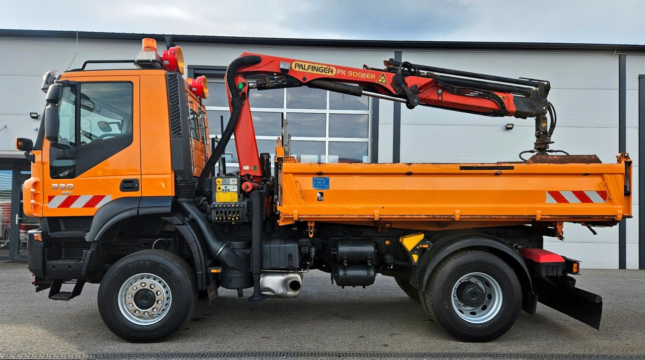 Iveco Trakker 190T33 4x4 Euro5 Kran Palfinger Funk - Camion basculantă, Camion cu macara: Foto 5 Iveco Trakker 190T33 4x4 Euro5 Kran Palfinger Funk - Camion basculantă, Camion cu macara: Foto 5