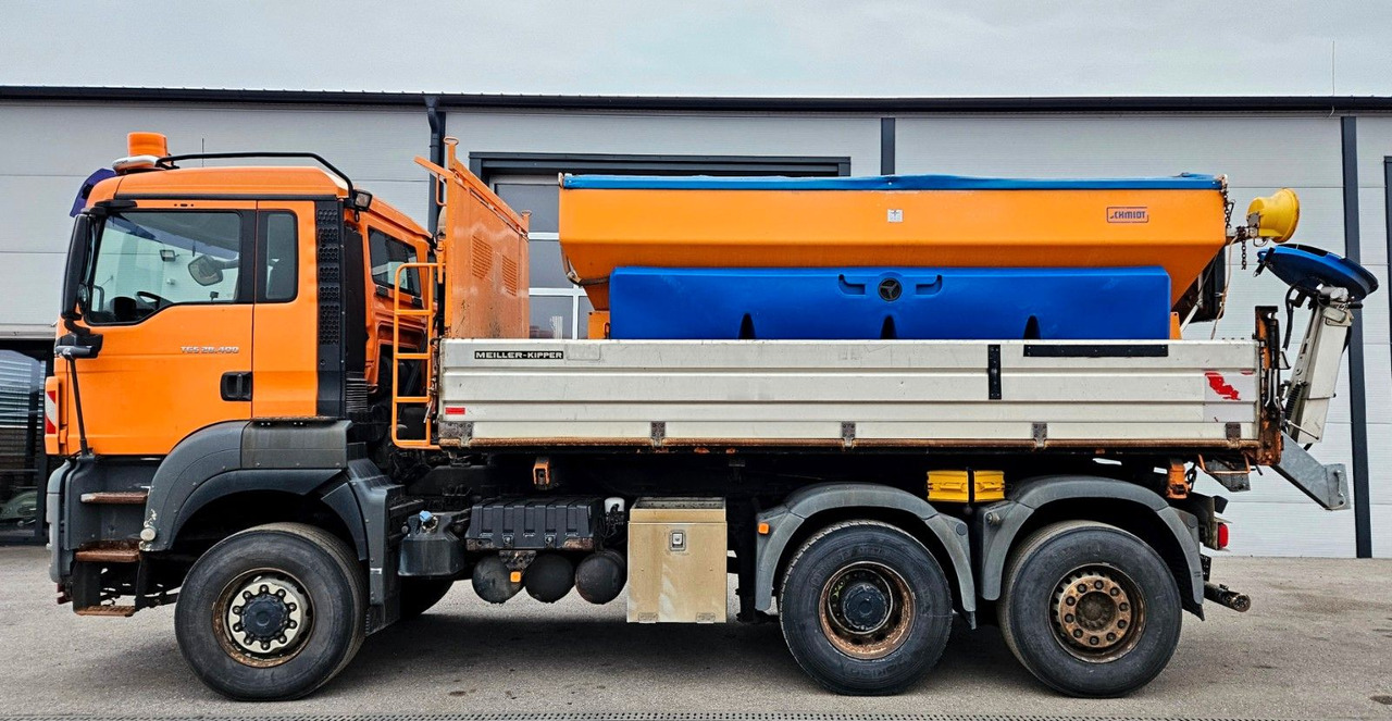 MAN TGS 28.400 6x4-4 BL Winterdienst Schmidt Euro5 - Camion basculantă: Foto 2 MAN TGS 28.400 6x4-4 BL Winterdienst Schmidt Euro5 - Camion basculantă: Foto 2