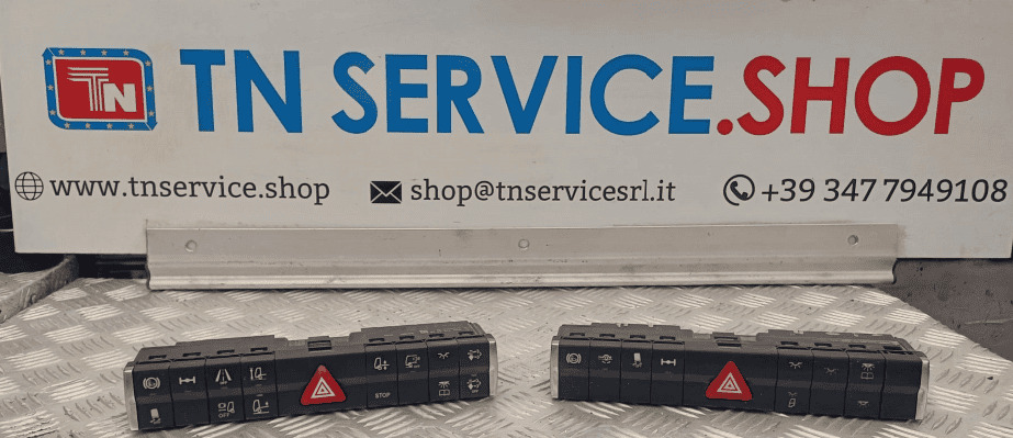 Interruttori consolle Mercedes-Benz MP4 - Sistem electric: Foto 1 Interruttori consolle Mercedes-Benz MP4 - Sistem electric: Foto 1