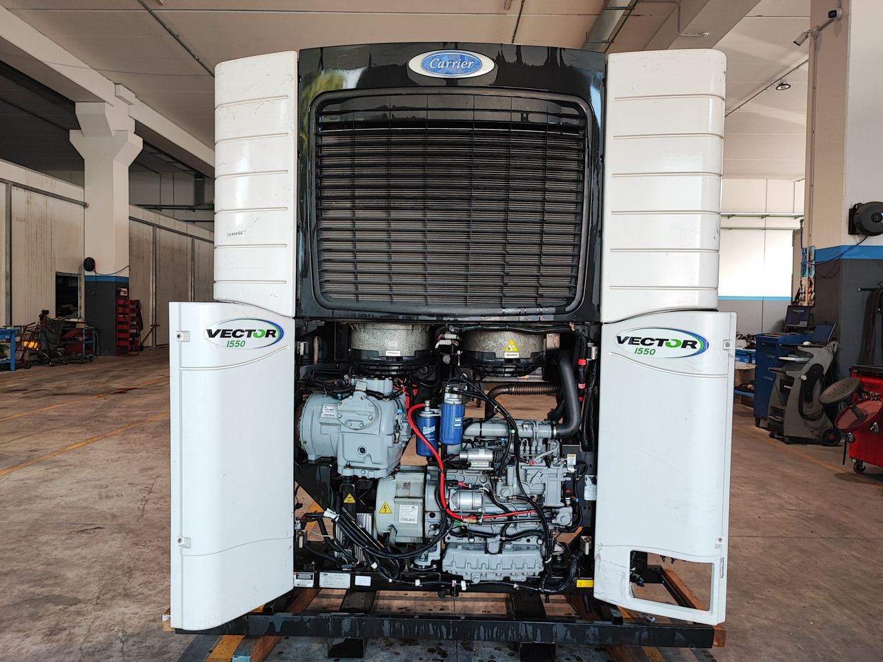 Motore Frigo Carrier Vector 1550 - Agregat frigorific: Foto 1 Motore Frigo Carrier Vector 1550 - Agregat frigorific: Foto 1