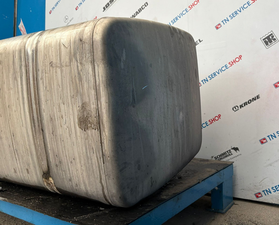 Serbatoio carburante Iveco - Rezervor combustibil pentru Camion: Foto 3 Serbatoio carburante Iveco - Rezervor combustibil pentru Camion: Foto 3