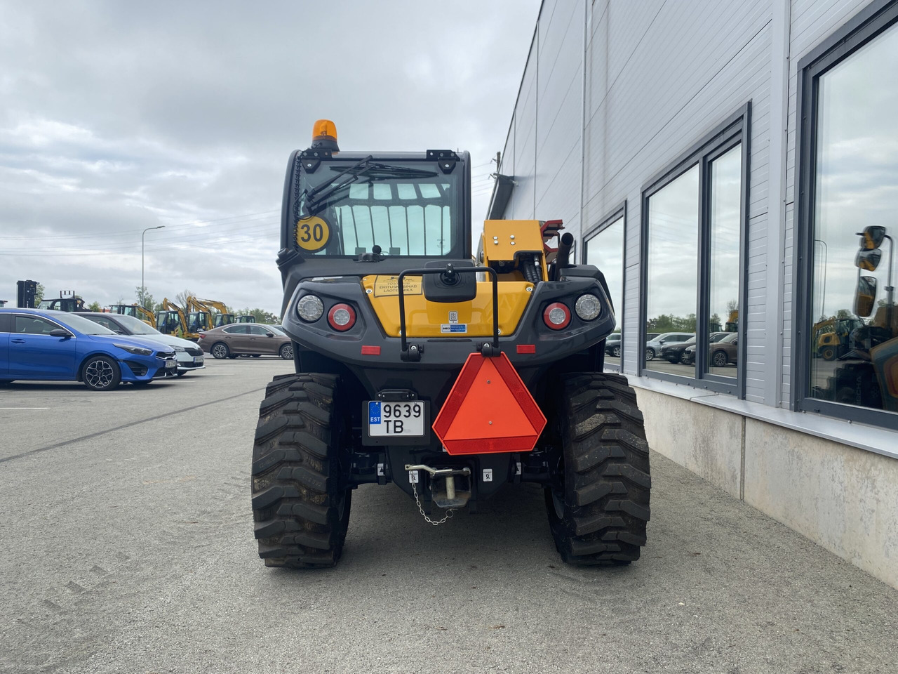 Dieci Mini Agri 20.4 SMART 37 kW - Stivuitor telescopic: Foto 5 Dieci Mini Agri 20.4 SMART 37 kW - Stivuitor telescopic: Foto 5