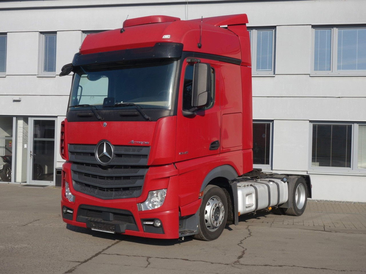Mercedes-Benz Actros 1845 Lsnrl, Lowdeck, Standklima - Cap tractor: Foto 2 Mercedes-Benz Actros 1845 Lsnrl, Lowdeck, Standklima - Cap tractor: Foto 2