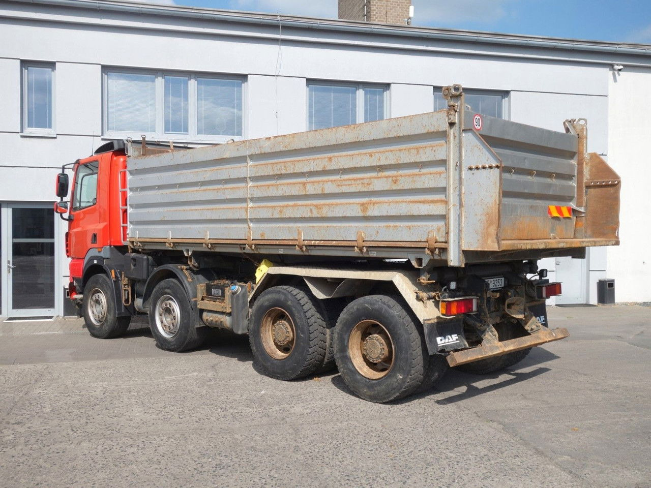 DAF CF 85.410 8x4 mit Meiller - Camion basculantă: Foto 4 DAF CF 85.410 8x4 mit Meiller - Camion basculantă: Foto 4