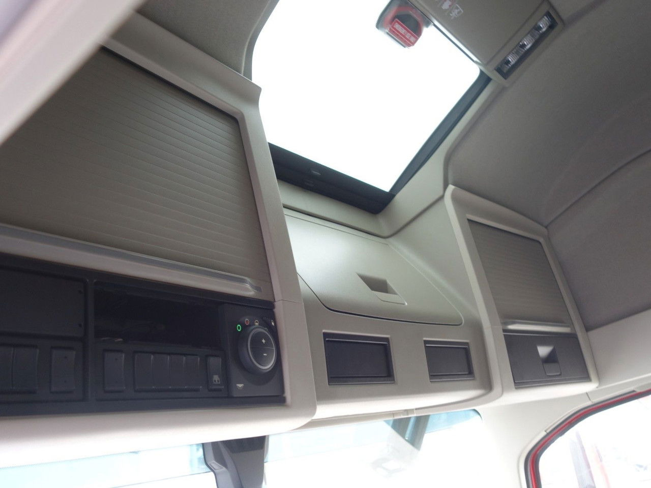Camion transport auto Volvo FH 13 XL 460 TC Neue fur Kassbohrer: Foto 9