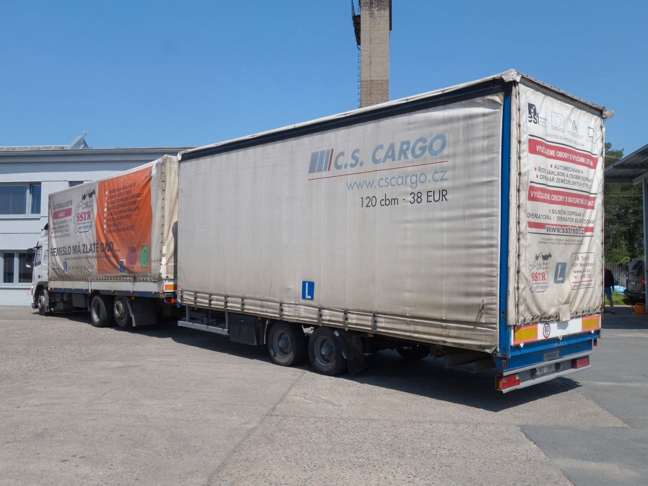 Volvo FM 380 6x2 + Panav Anhänger - Camion cu prelată: Foto 4 Volvo FM 380 6x2 + Panav Anhänger - Camion cu prelată: Foto 4