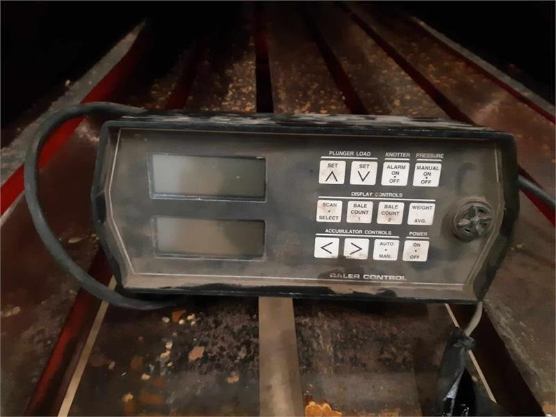 Massey Ferguson 190 - Presă baloţi dreptunghiulari: Foto 5 Massey Ferguson 190 - Presă baloţi dreptunghiulari: Foto 5