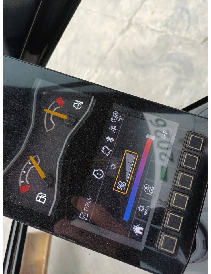 CAT 301.8-05 - Excavator pe şenile: Foto 5 CAT 301.8-05 - Excavator pe şenile: Foto 5