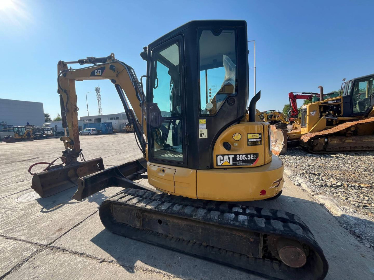 CAT 305.5E2CR - Excavator pe şenile: Foto 4 CAT 305.5E2CR - Excavator pe şenile: Foto 4