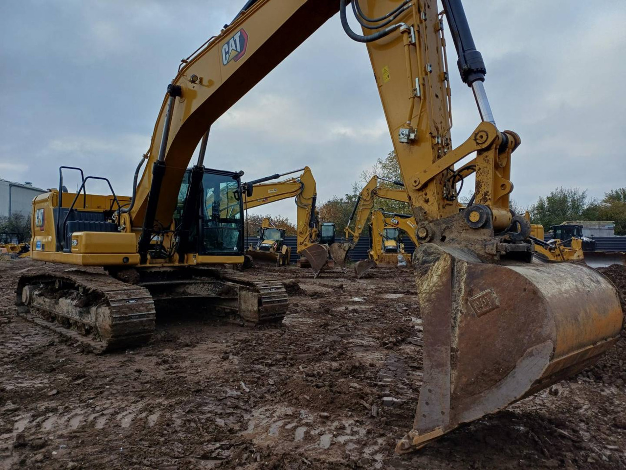 CAT 330-07GC - Excavator pe şenile: Foto 2 CAT 330-07GC - Excavator pe şenile: Foto 2