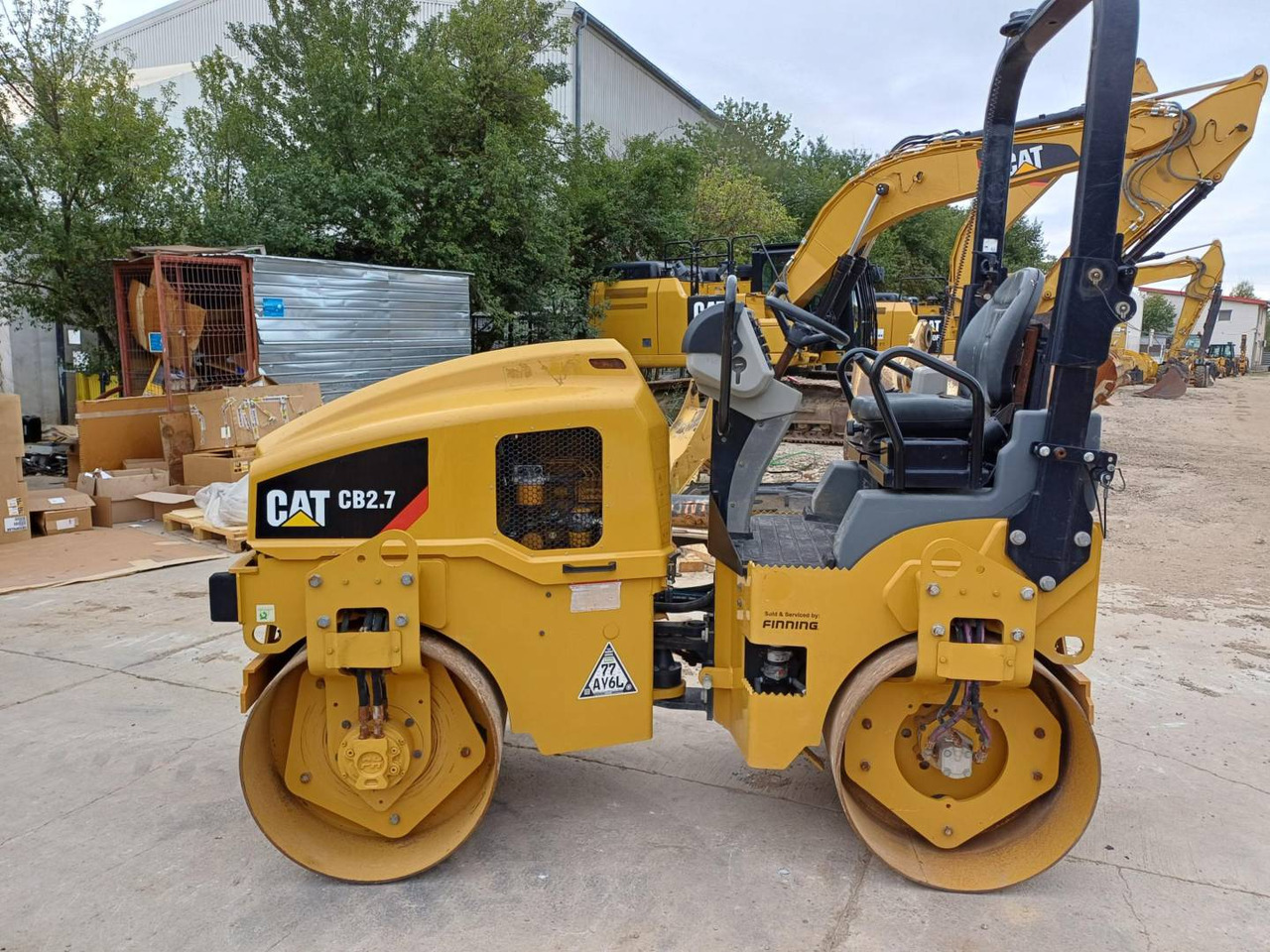 CAT CB2.7LRC - Cilindru compactor pentru asfalt: Foto 4 CAT CB2.7LRC - Cilindru compactor pentru asfalt: Foto 4