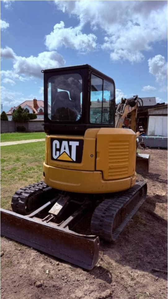 CAT 303.5ECR - Excavator pe şenile: Foto 3 CAT 303.5ECR - Excavator pe şenile: Foto 3