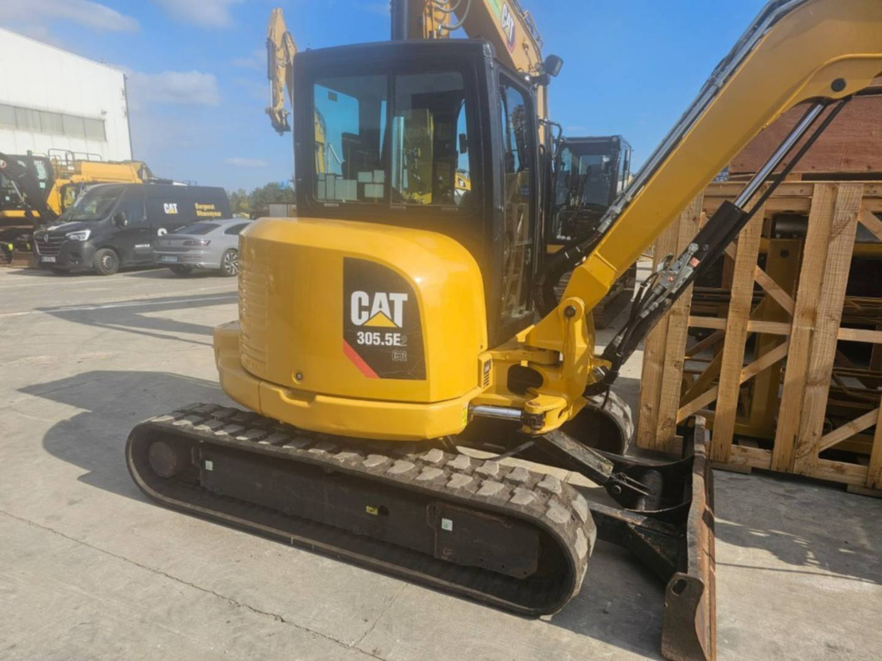 CAT 305.5E2CR - Excavator pe şenile: Foto 2 CAT 305.5E2CR - Excavator pe şenile: Foto 2