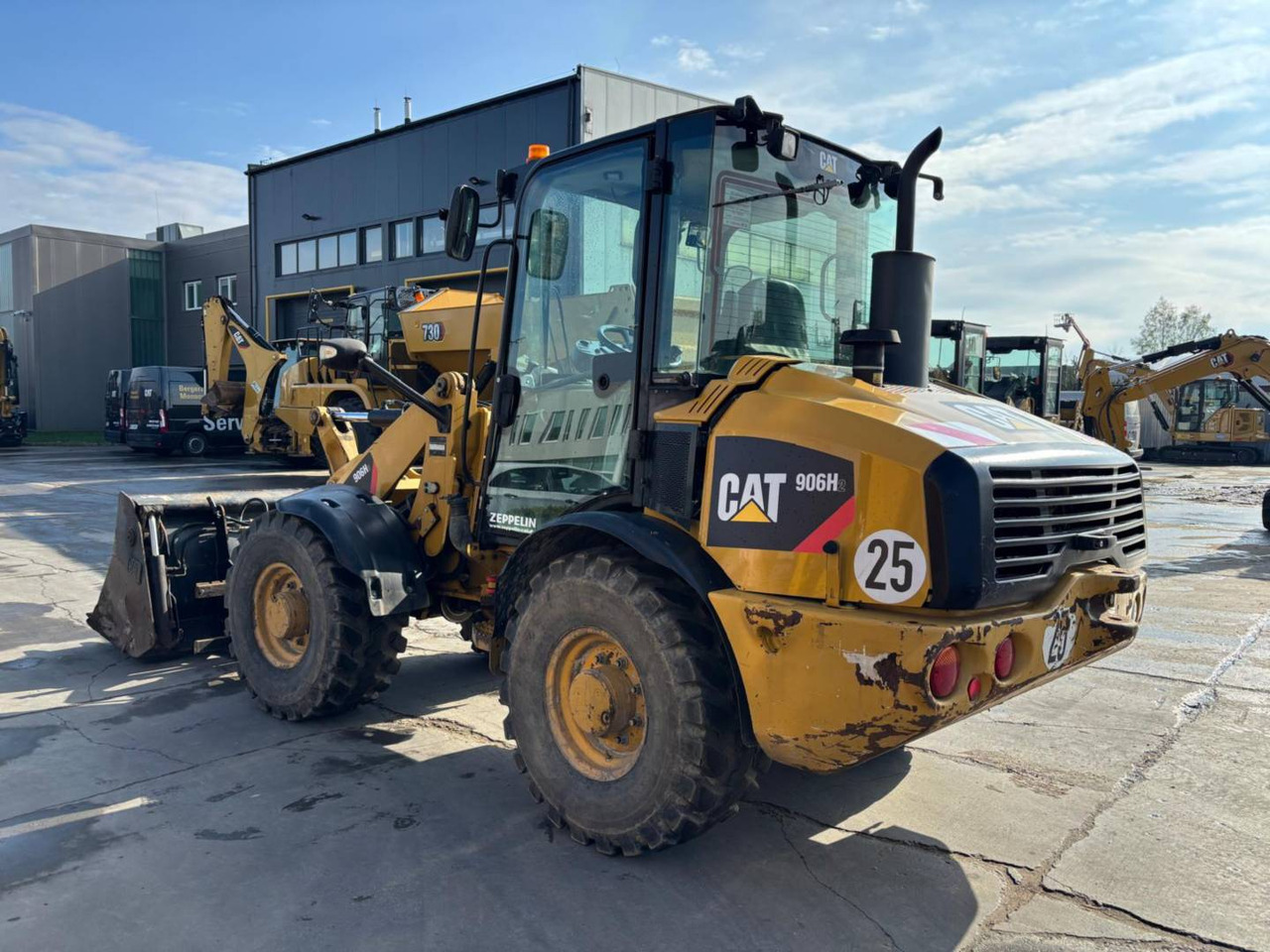 CAT 906H2 - Încărcător frontal pe pneuri: Foto 4 CAT 906H2 - Încărcător frontal pe pneuri: Foto 4