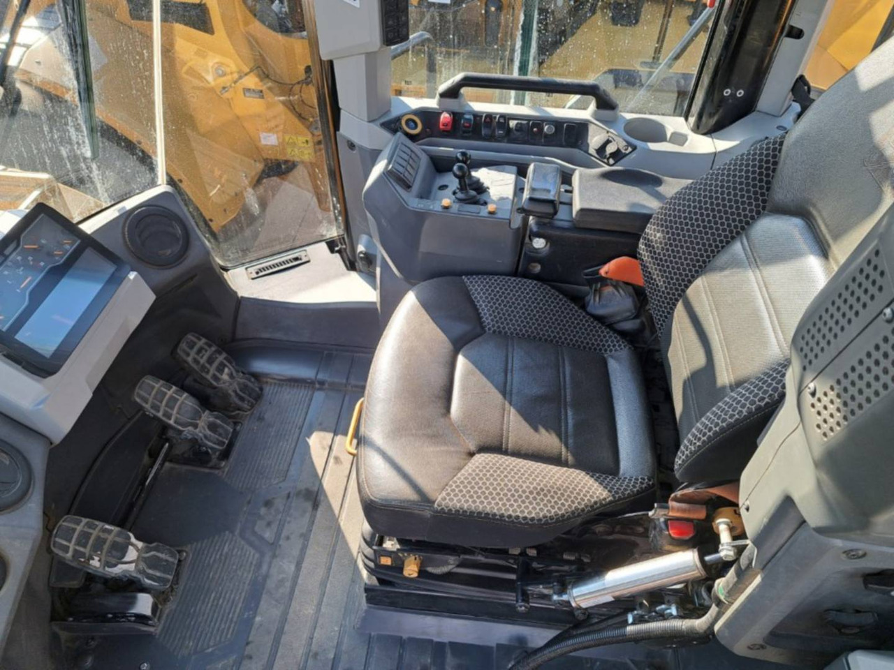 CAT 972 - Încărcător frontal pe pneuri: Foto 5 CAT 972 - Încărcător frontal pe pneuri: Foto 5