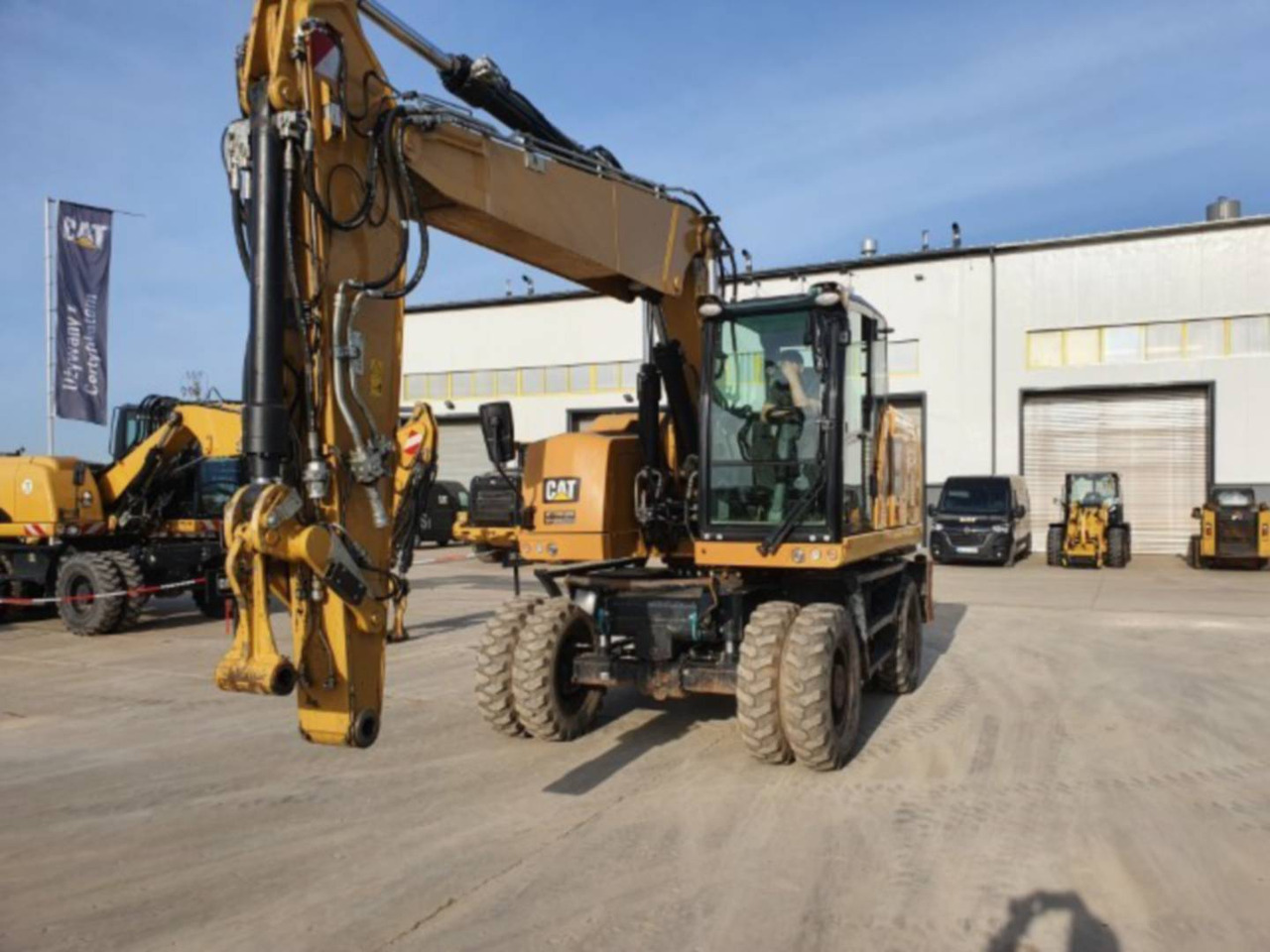 CAT M318F - Excavator pe roţi: Foto 1 CAT M318F - Excavator pe roţi: Foto 1