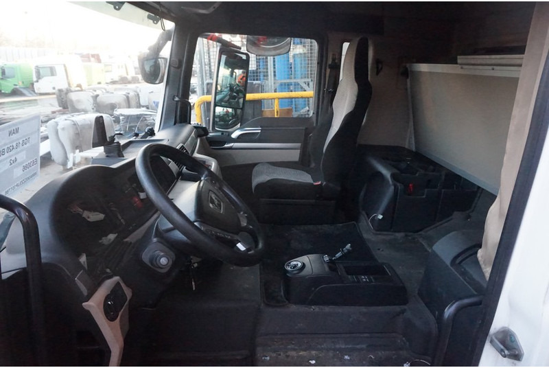 MAN F99L39 TGS - Cabină și interior pentru Camion: Foto 5 MAN F99L39 TGS - Cabină și interior pentru Camion: Foto 5
