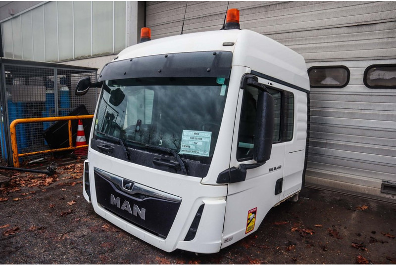 MAN F99L39 TGS EURO6 81.60000-7915 - Cabină și interior pentru Camion: Foto 3 MAN F99L39 TGS EURO6 81.60000-7915 - Cabină și interior pentru Camion: Foto 3