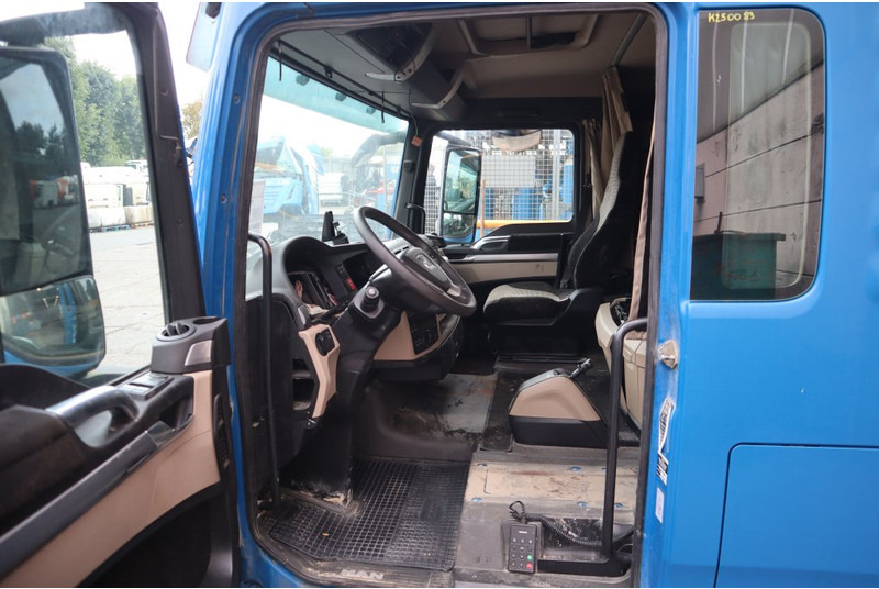 MAN F99L40 TGX XL EURO6 - Cabină și interior pentru Camion: Foto 5 MAN F99L40 TGX XL EURO6 - Cabină și interior pentru Camion: Foto 5