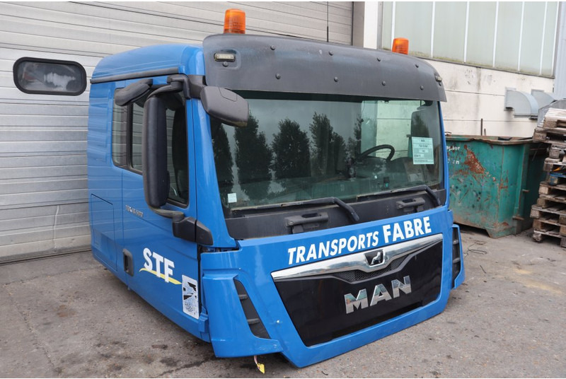 MAN F99L40 TGX XL EURO6 - Cabină și interior pentru Camion: Foto 3 MAN F99L40 TGX XL EURO6 - Cabină și interior pentru Camion: Foto 3