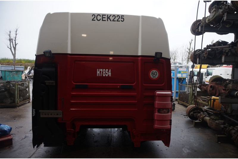 MAN F99L41 TGX XXL EURO6 81.60000-7925 - Cabină și interior pentru Camion: Foto 4 MAN F99L41 TGX XXL EURO6 81.60000-7925 - Cabină și interior pentru Camion: Foto 4