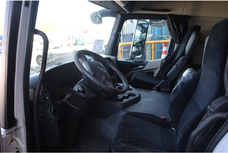Mercedes-Benz AROCS L-CAB STREAMSPACE 2.3 96082015921314 - Cabină și interior pentru Camion: Foto 5 Mercedes-Benz AROCS L-CAB STREAMSPACE 2.3 96082015921314 - Cabină și interior pentru Camion: Foto 5