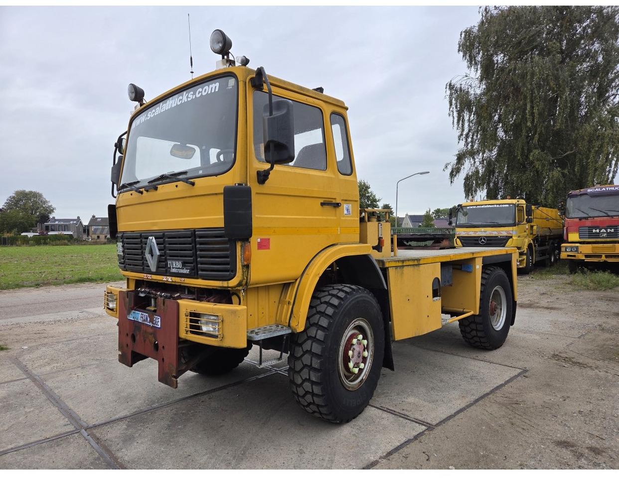 RENAULT M170 4x4 TRACTOR UNIT FULL SPRING SUSPENSION VERY LOW MILEAGE - Cap tractor: Foto 1 RENAULT M170 4x4 TRACTOR UNIT FULL SPRING SUSPENSION VERY LOW MILEAGE - Cap tractor: Foto 1