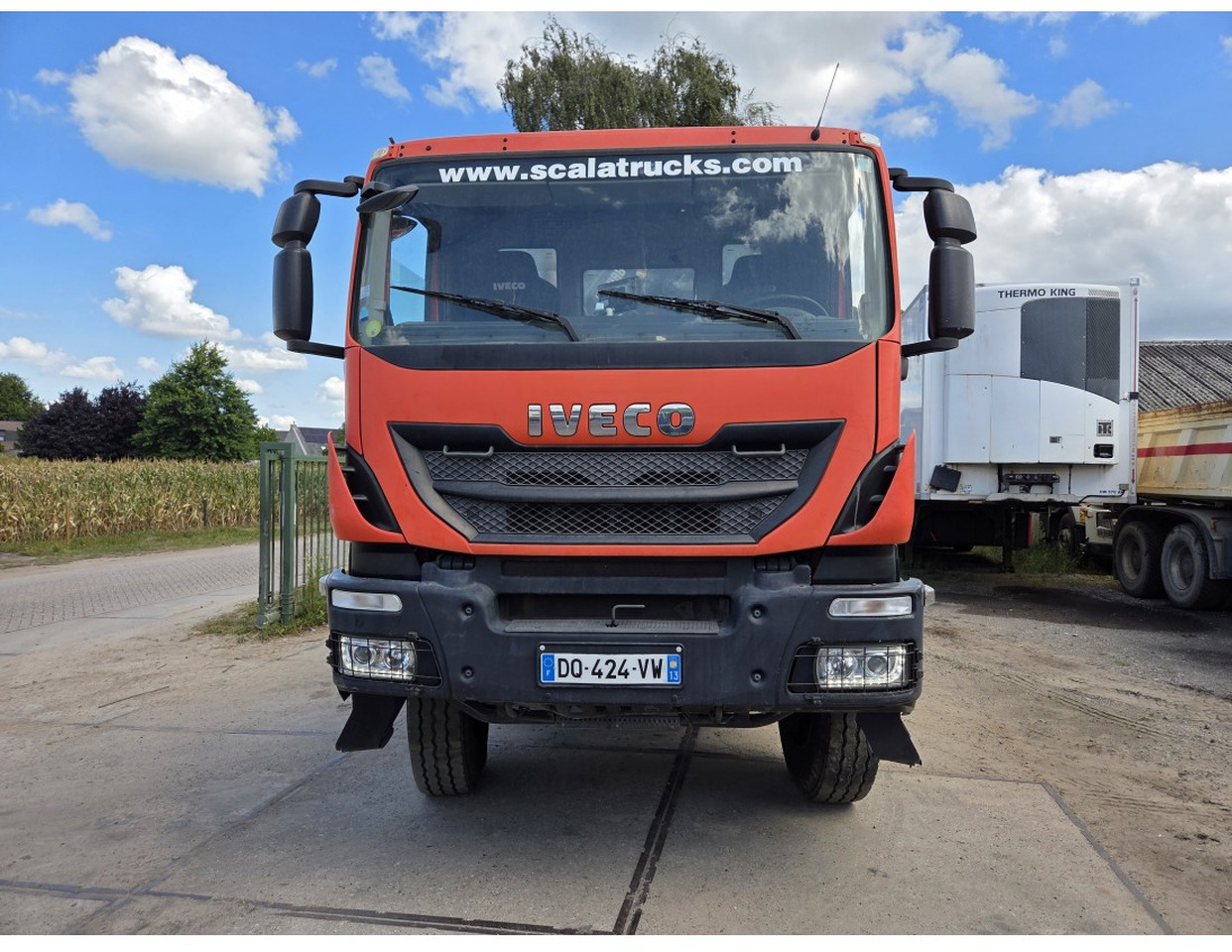 IVECO TRAKKER 330 AD190T33 4X4 TIPPER CRANE HIAB 099 ES-2 - Camion basculantă, Camion cu macara: Foto 4 IVECO TRAKKER 330 AD190T33 4X4 TIPPER CRANE HIAB 099 ES-2 - Camion basculantă, Camion cu macara: Foto 4