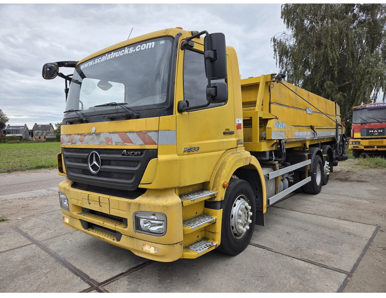MERCEDES AXOR 2533 6X2 CHASSIS LOW MILEAGE - Camion şasiu, Utilaj deszăpezire: Foto 1 MERCEDES AXOR 2533 6X2 CHASSIS LOW MILEAGE - Camion şasiu, Utilaj deszăpezire: Foto 1