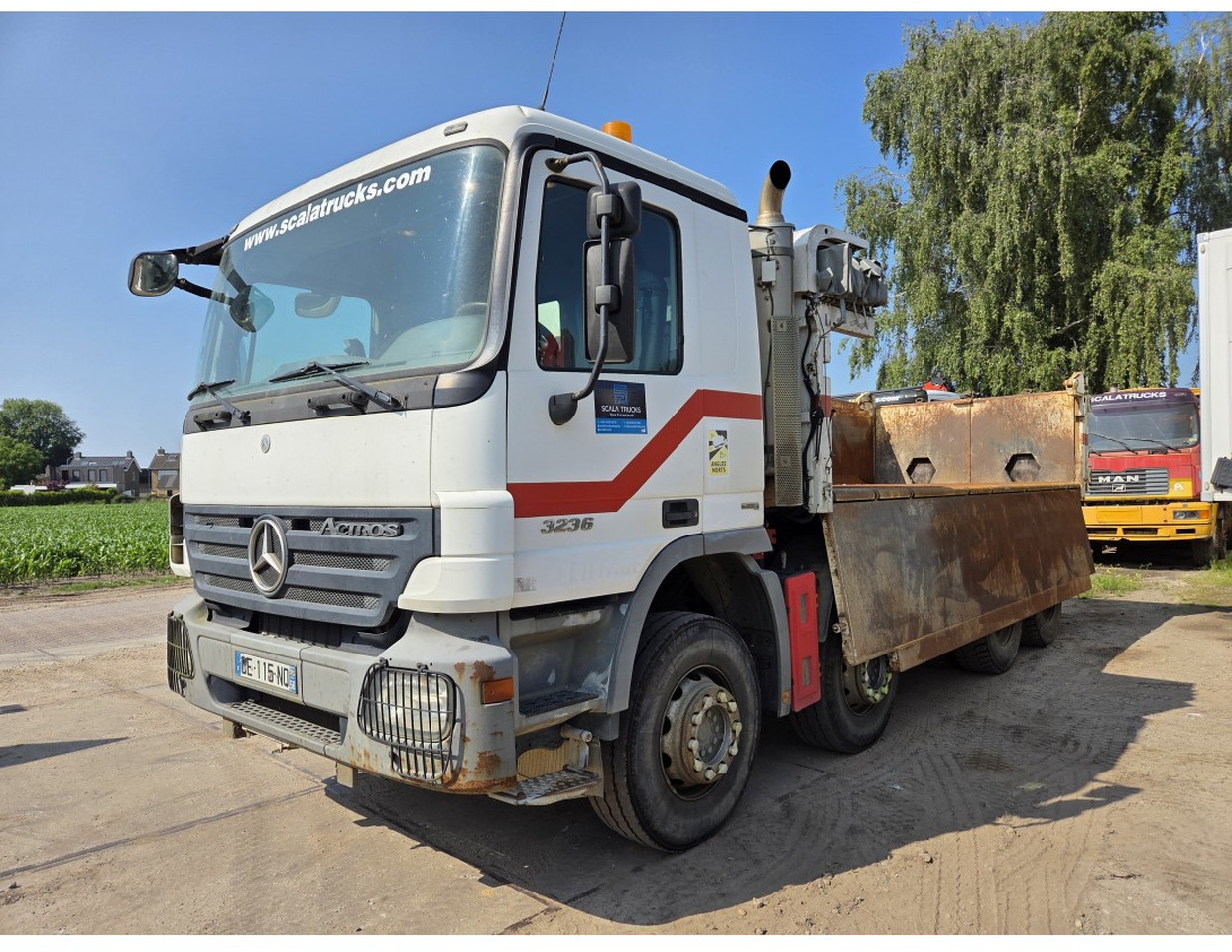 Mercedes Actros 3236 8x4 2-Side Tipper EPS Gearbox 3 Pedals - Camion basculantă: Foto 5 Mercedes Actros 3236 8x4 2-Side Tipper EPS Gearbox 3 Pedals - Camion basculantă: Foto 5