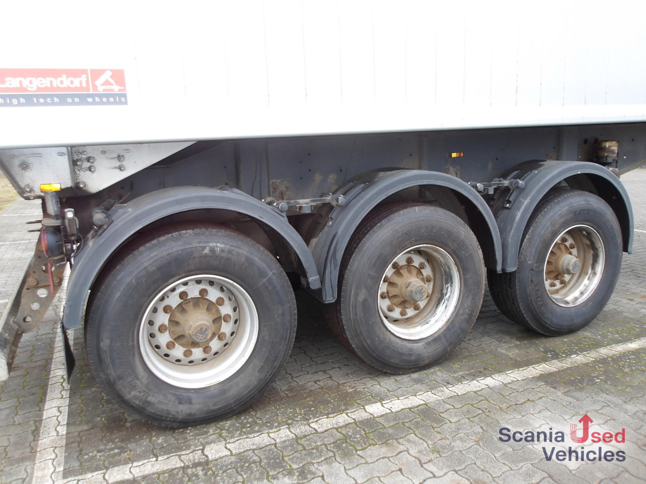 LANGENDORF SKA 24/30 - 29m³ - ALUKASTEN - LIFT - BPW - - Semiremorcă basculantă: Foto 5 LANGENDORF SKA 24/30 - 29m³ - ALUKASTEN - LIFT - BPW - - Semiremorcă basculantă: Foto 5