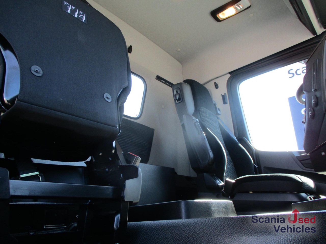 MERCEDES-BENZ AROCS 2545 - FASSI F240ASXP.23 - RUNGENSYSTEM - - Camion platformă: Foto 3 MERCEDES-BENZ AROCS 2545 - FASSI F240ASXP.23 - RUNGENSYSTEM - - Camion platformă: Foto 3