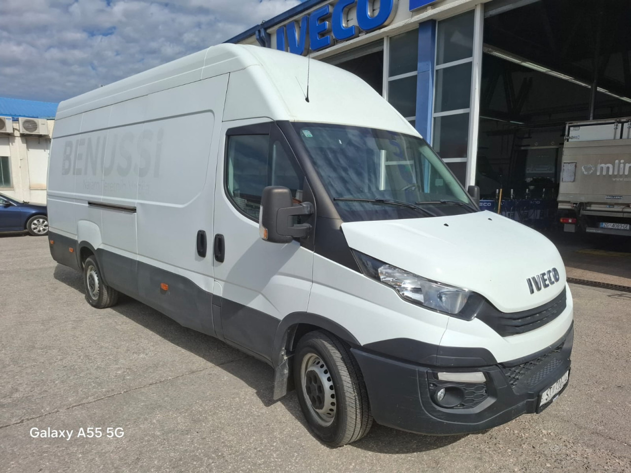 IVECO Daily 35S16V - Transport persoane: Foto 2 IVECO Daily 35S16V - Transport persoane: Foto 2