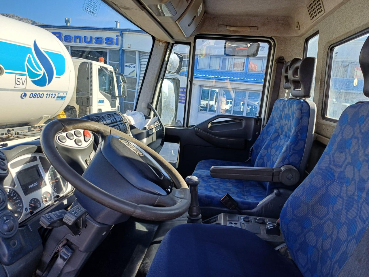 IVECO Daily Eurocargo ML180E28/P - Camion basculantă: Foto 3 IVECO Daily Eurocargo ML180E28/P - Camion basculantă: Foto 3