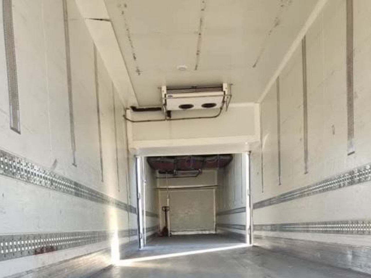 MERCEDES-BENZ Actros 25.480 - Autoutilitară frigorifica: Foto 4 MERCEDES-BENZ Actros 25.480 - Autoutilitară frigorifica: Foto 4