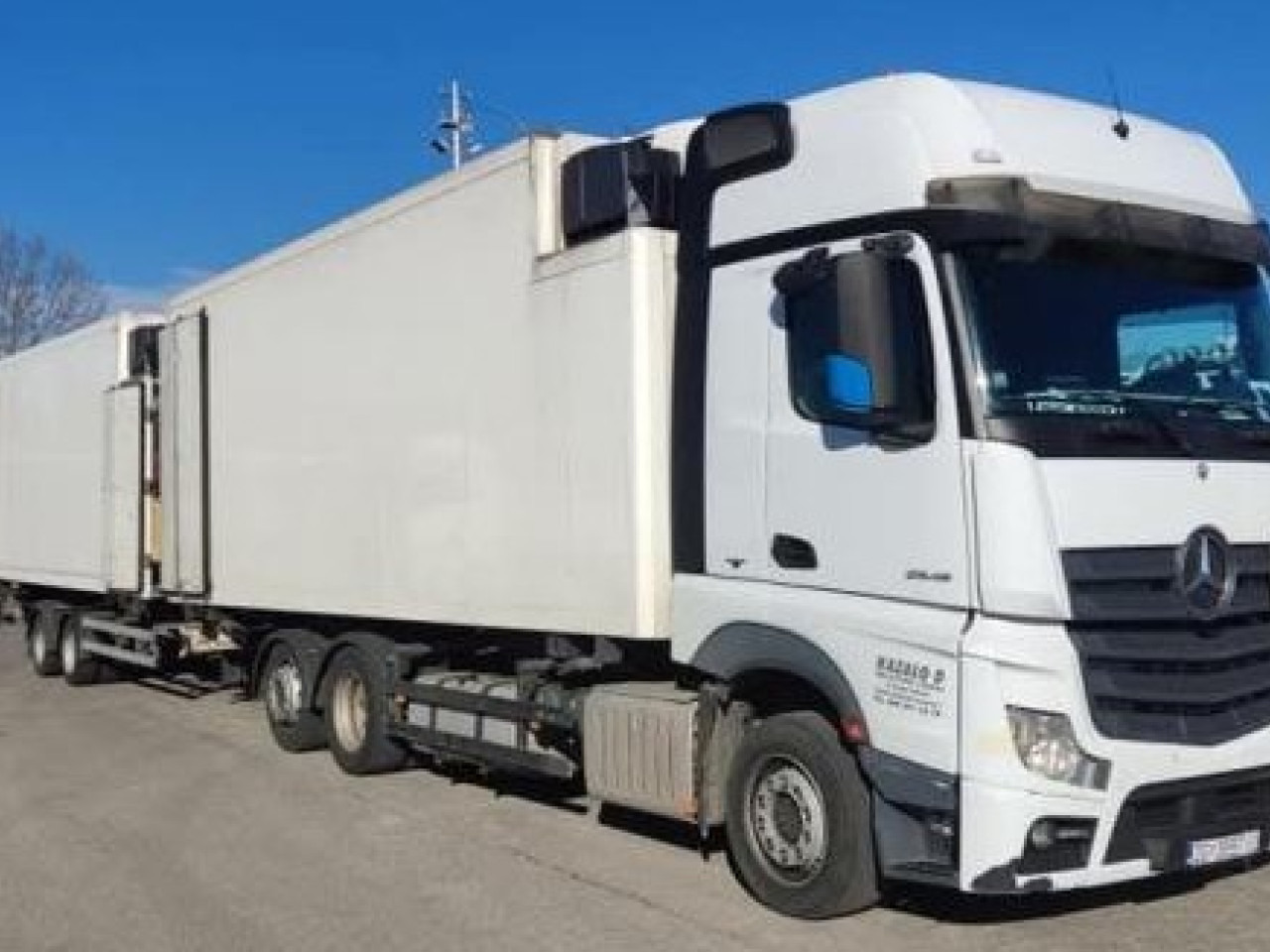 MERCEDES-BENZ Actros 25.480 - Autoutilitară frigorifica: Foto 1 MERCEDES-BENZ Actros 25.480 - Autoutilitară frigorifica: Foto 1