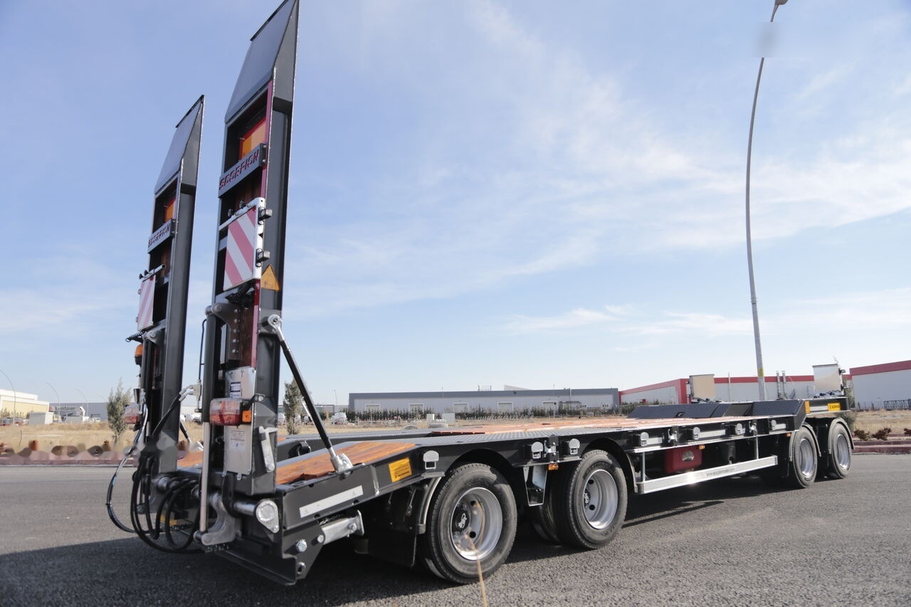 Scorpion Trailer SCORPION TRAILER UNUSED 4 AXLE LOWLOADER (MANUFACTURER COMPANY) - Remorcă transport agabaritic: Foto 4 Scorpion Trailer SCORPION TRAILER UNUSED 4 AXLE LOWLOADER (MANUFACTURER COMPANY) - Remorcă transport agabaritic: Foto 4