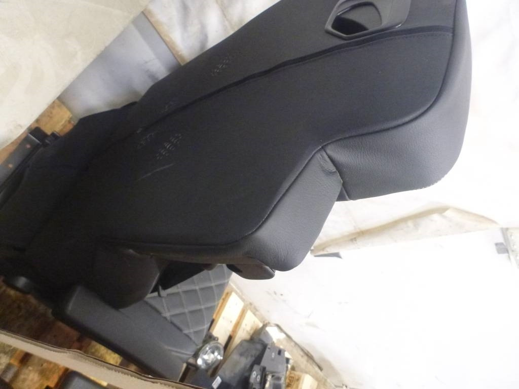 Mercedes-Benz Actros - Cabină pentru Camion: Foto 4 Mercedes-Benz Actros - Cabină pentru Camion: Foto 4