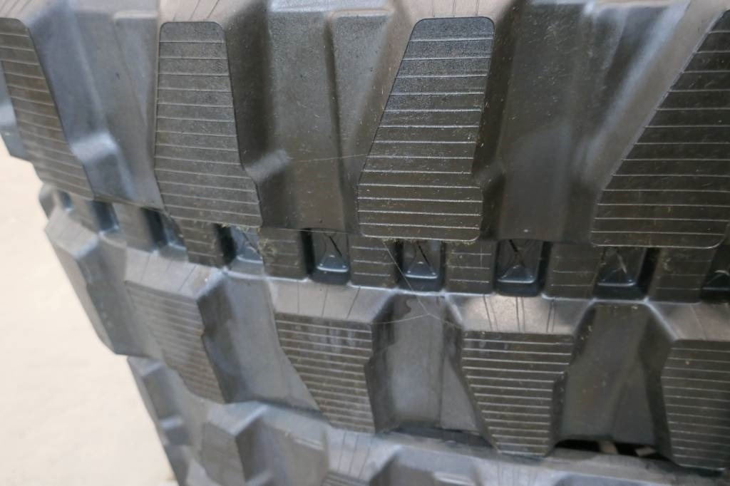 Rubber Tracks, 400x72,5x74W - Senila pentru Utilaje constructii: Foto 5 Rubber Tracks, 400x72,5x74W - Senila pentru Utilaje constructii: Foto 5