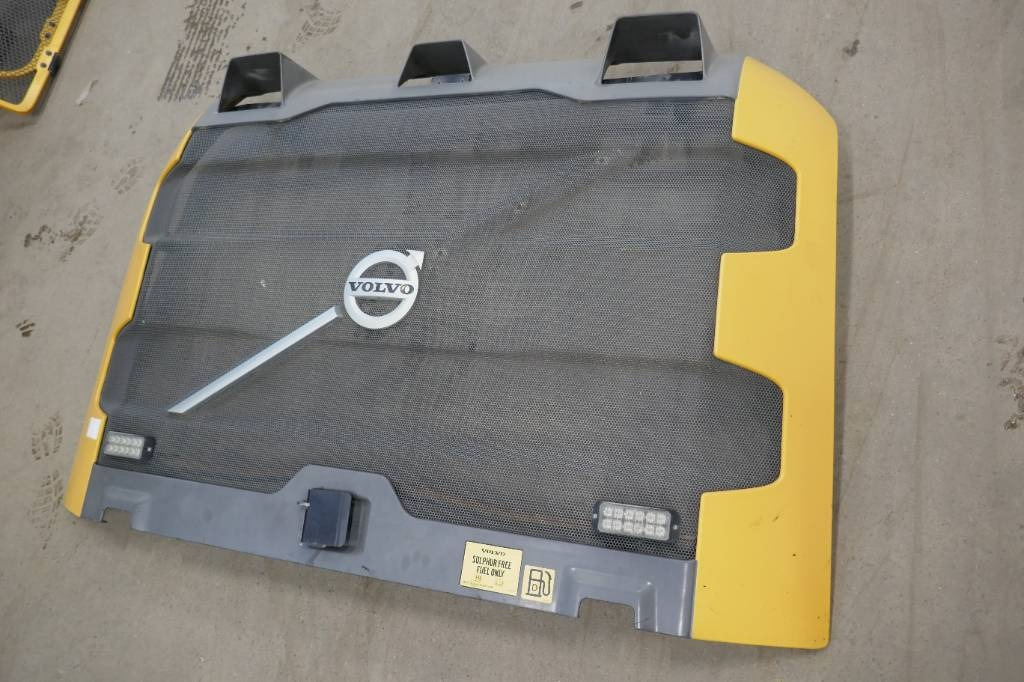Volvo L 250 G grill, voe16810584 - Cadru/ Şasiu pentru Utilaje constructii: Foto 1 Volvo L 250 G grill, voe16810584 - Cadru/ Şasiu pentru Utilaje constructii: Foto 1