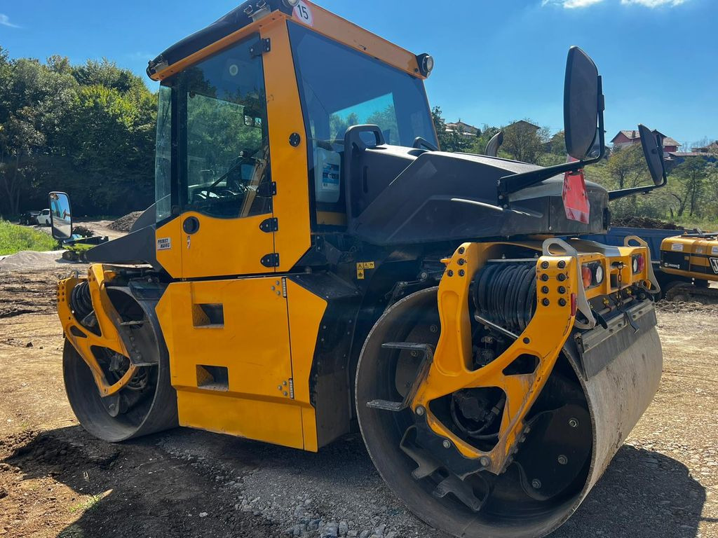 BOMAG BW 174 AP-4F AM, Tandem Roller BOMAG BW 174 AP-4F AM, Tandem Roller - Cilindru compactor pentru asfalt: Foto 4 BOMAG BW 174 AP-4F AM, Tandem Roller BOMAG BW 174 AP-4F AM, Tandem Roller - Cilindru compactor pentru asfalt: Foto 4